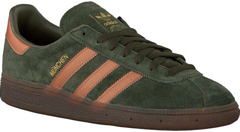 adidas schoenen felle kleuren|adidas heren sneakers.